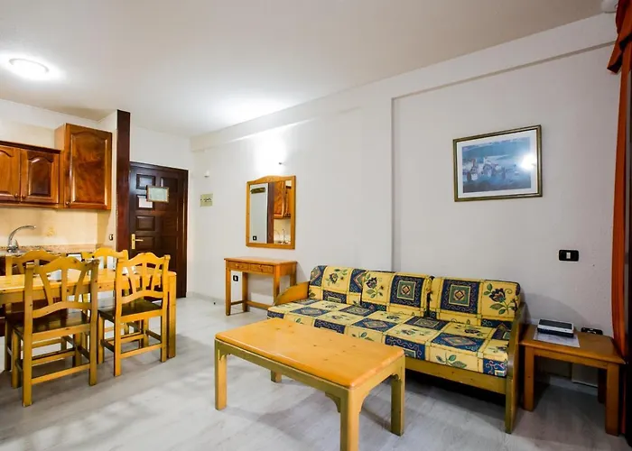 104 Andorra Close To The